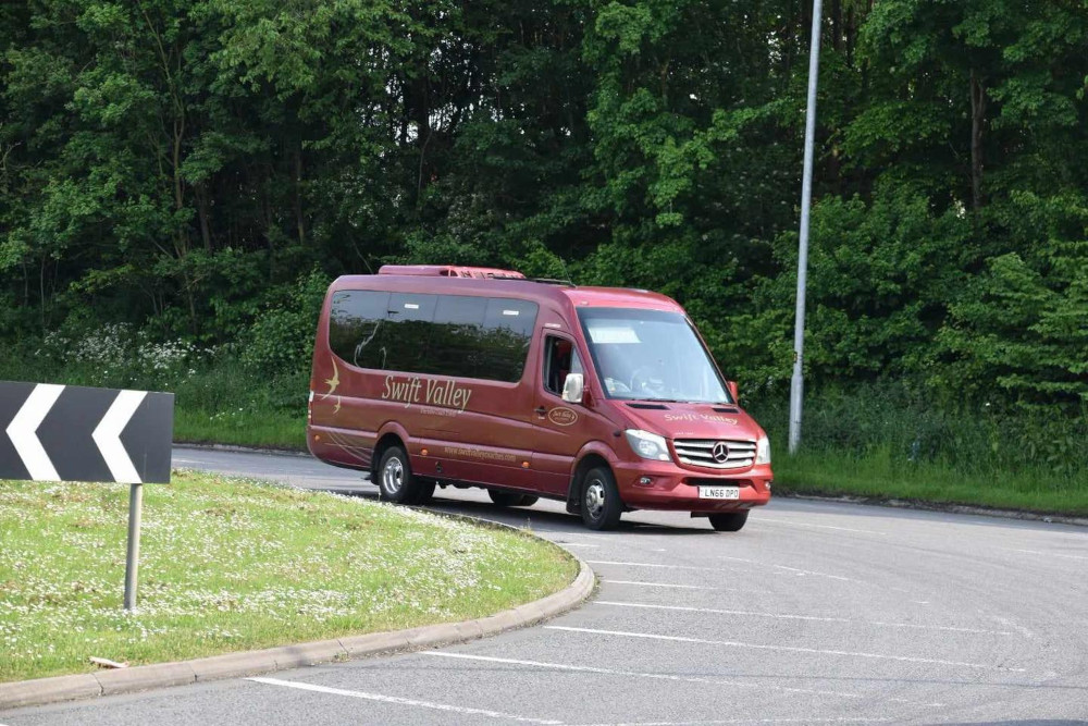 hire-minibus